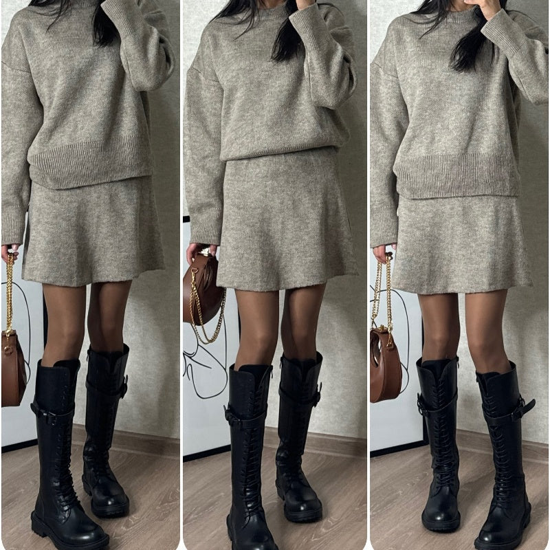 The sweater in 2 parts: Long-sleeved top & mini skirt