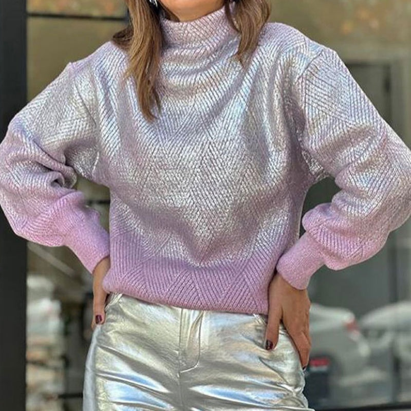 Trendy long-sleeved turtleneck sweater for women